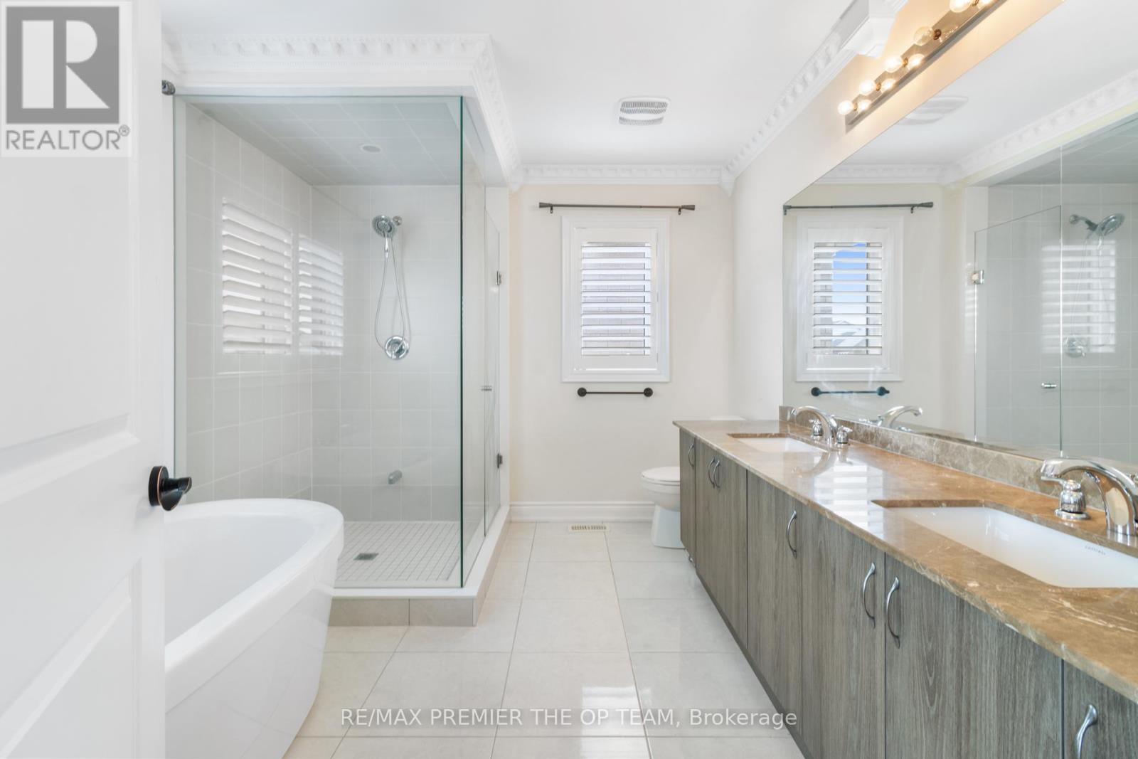 977 WICKHAM ROAD - 31