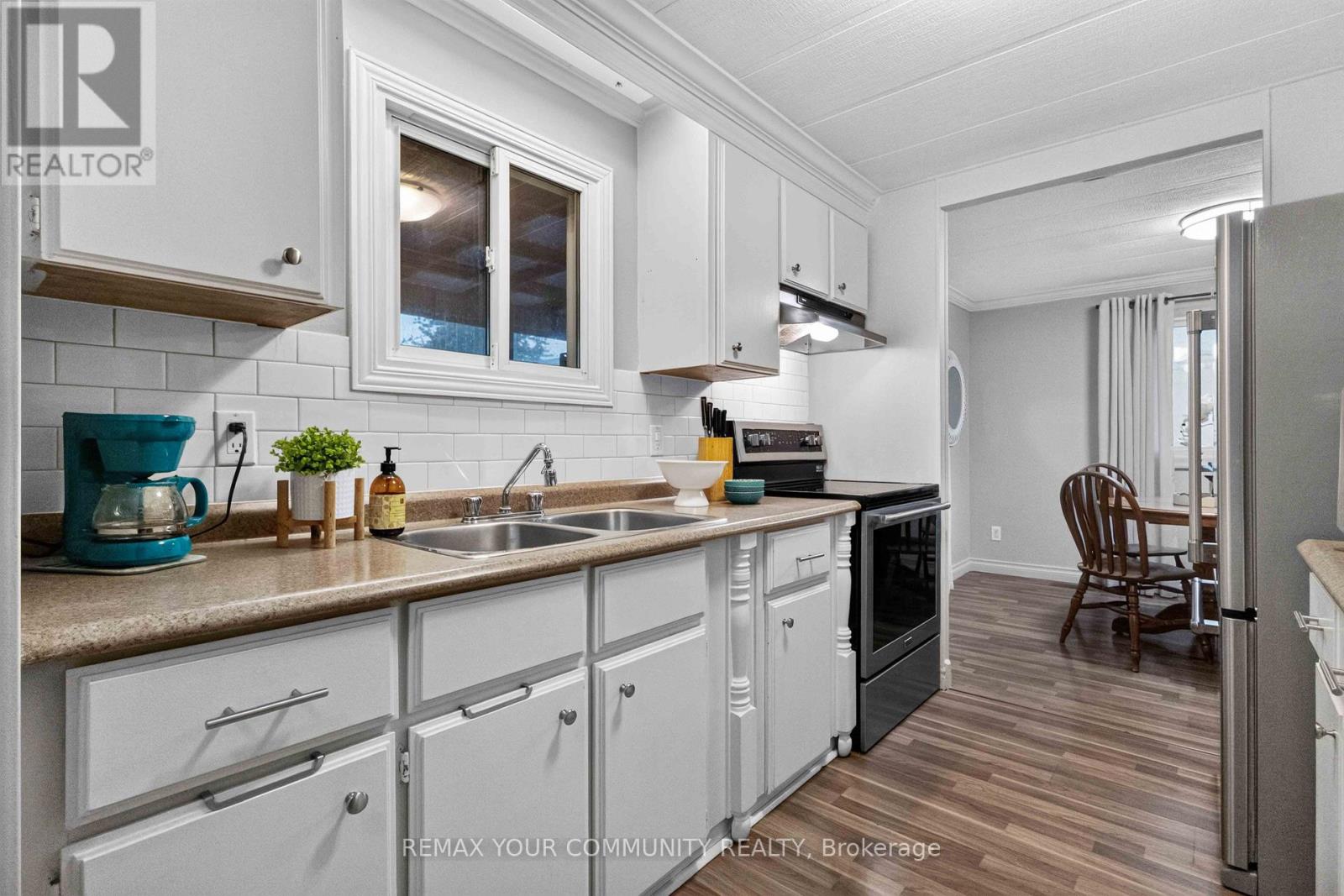 165 ROXANNA DRIVE - 16