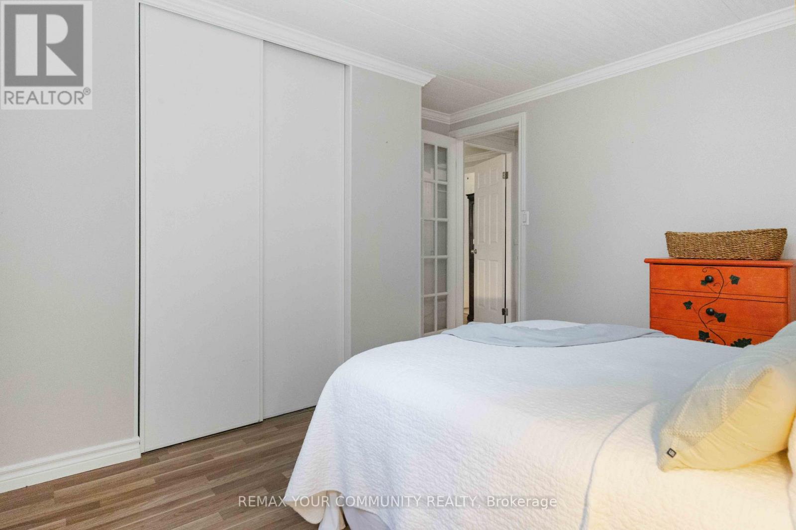 165 ROXANNA DRIVE - 19