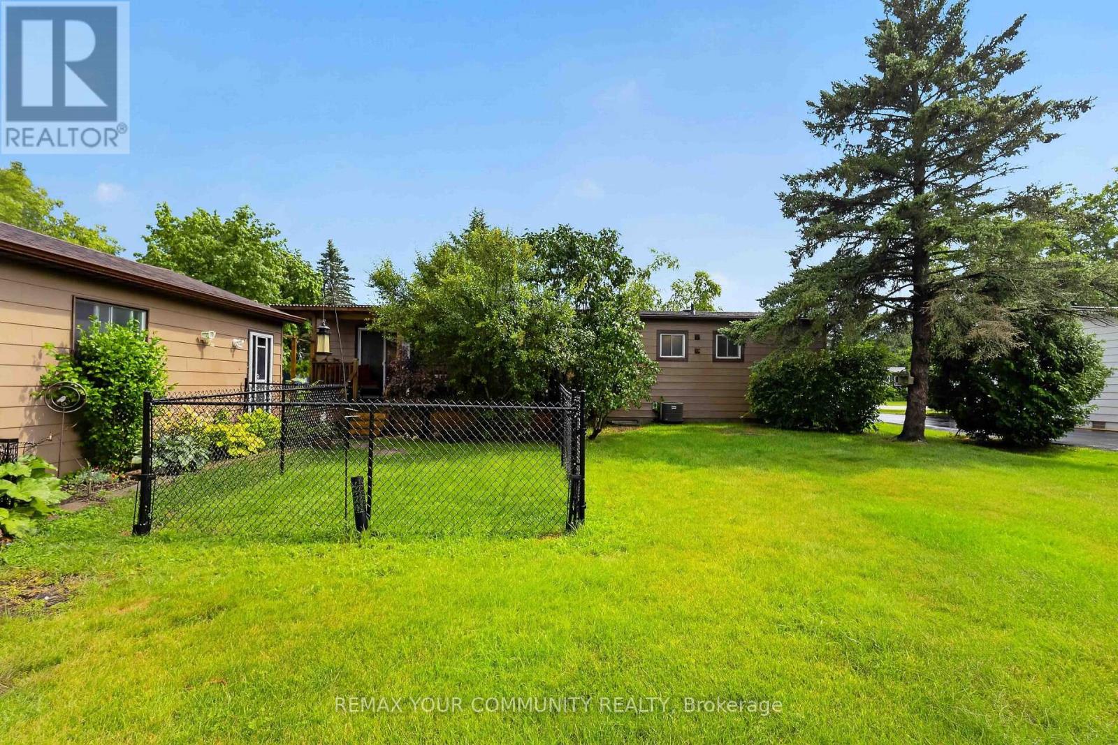 165 ROXANNA DRIVE - 30