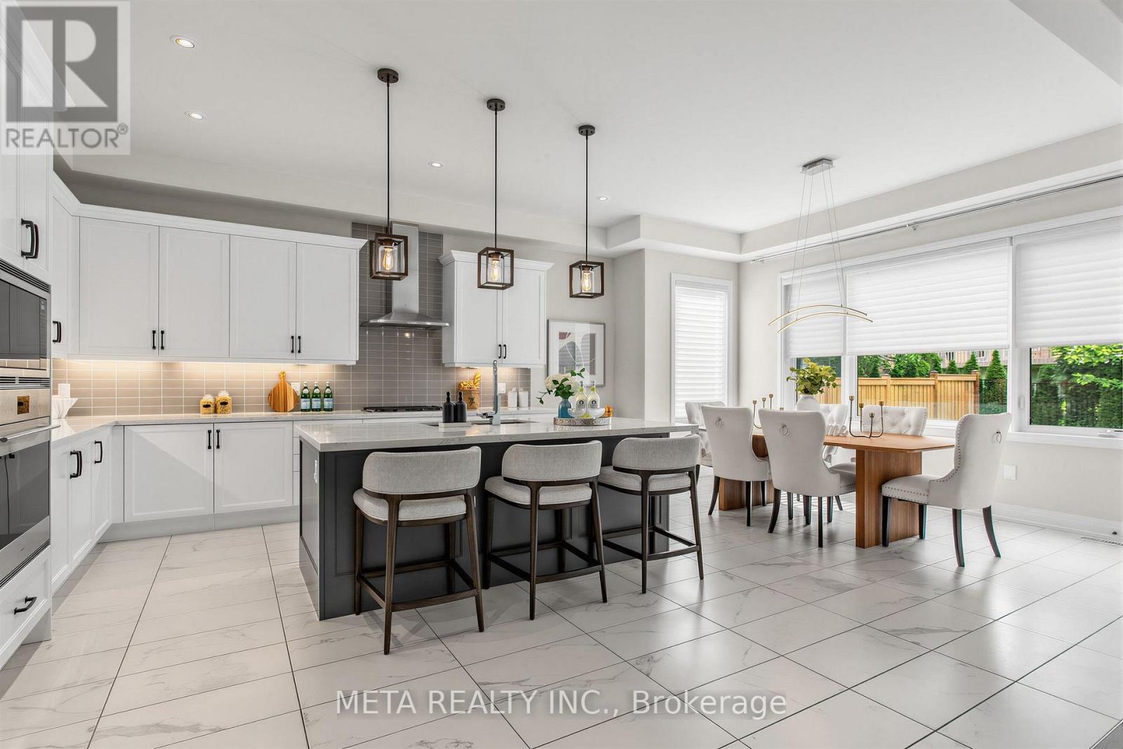 56 KLEES CRESCENT - 11