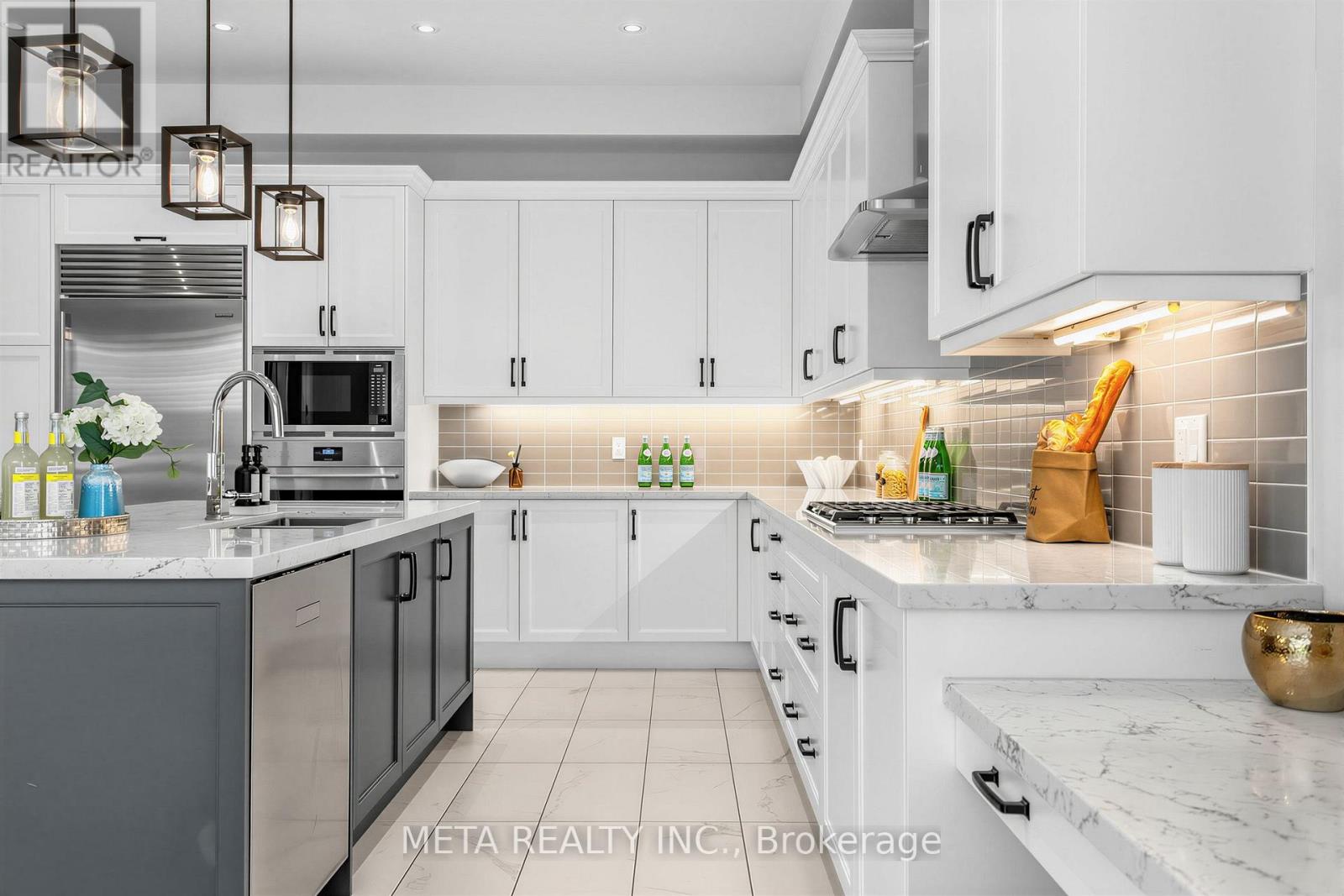56 KLEES CRESCENT - 15