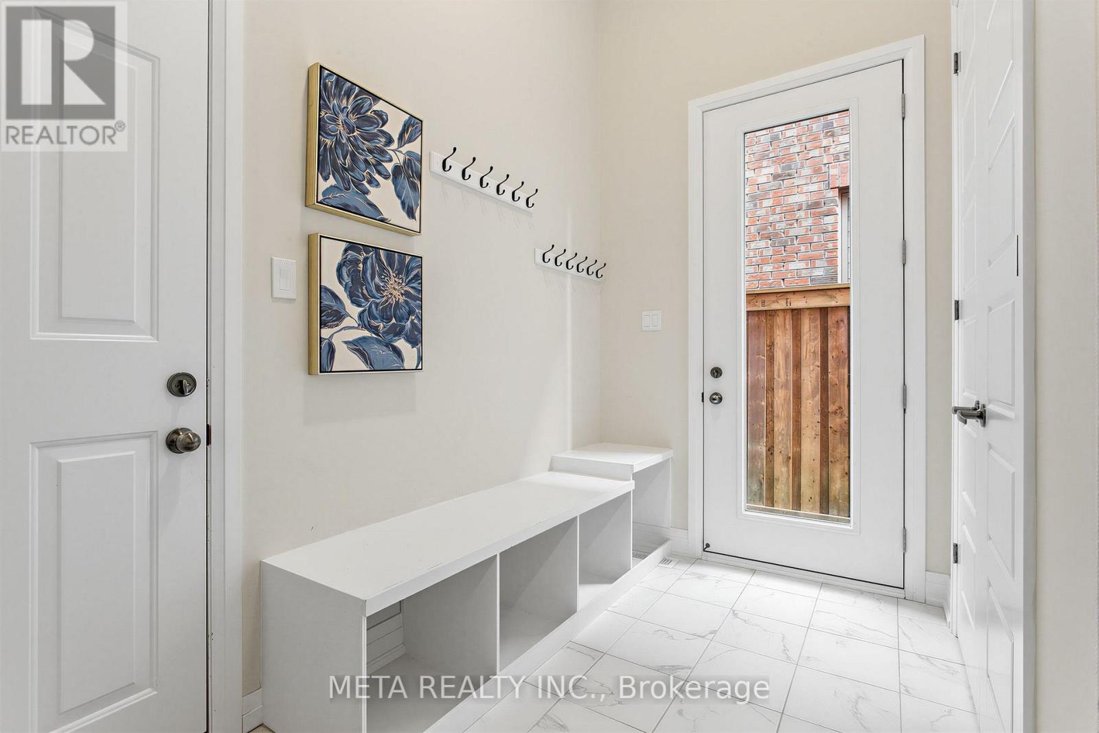 56 KLEES CRESCENT - 17