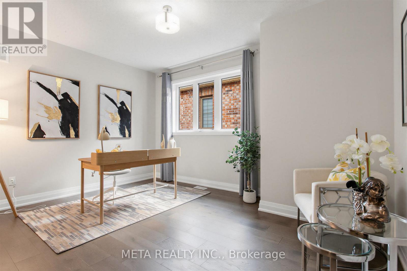 56 KLEES CRESCENT - 21