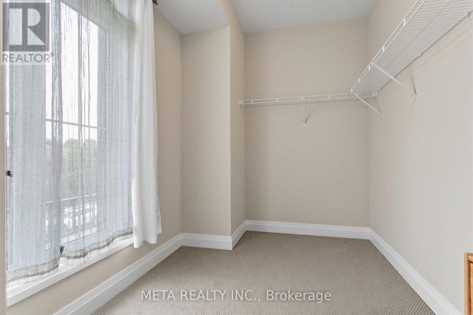 56 KLEES CRESCENT - 37