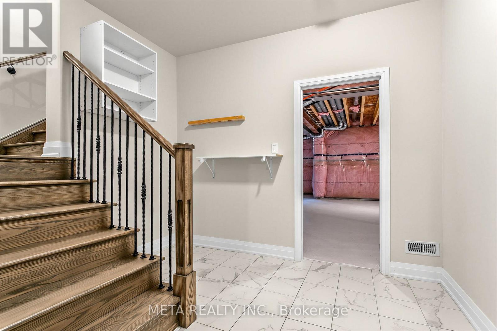 56 KLEES CRESCENT - 44