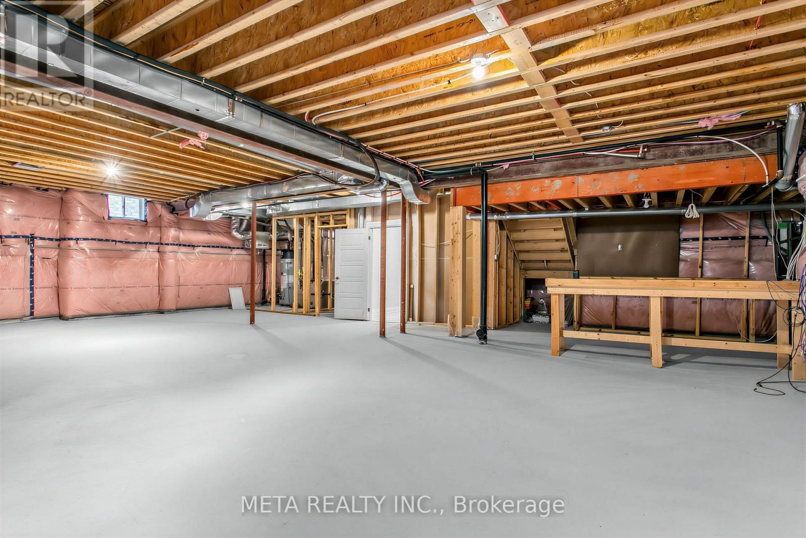 56 KLEES CRESCENT - 46
