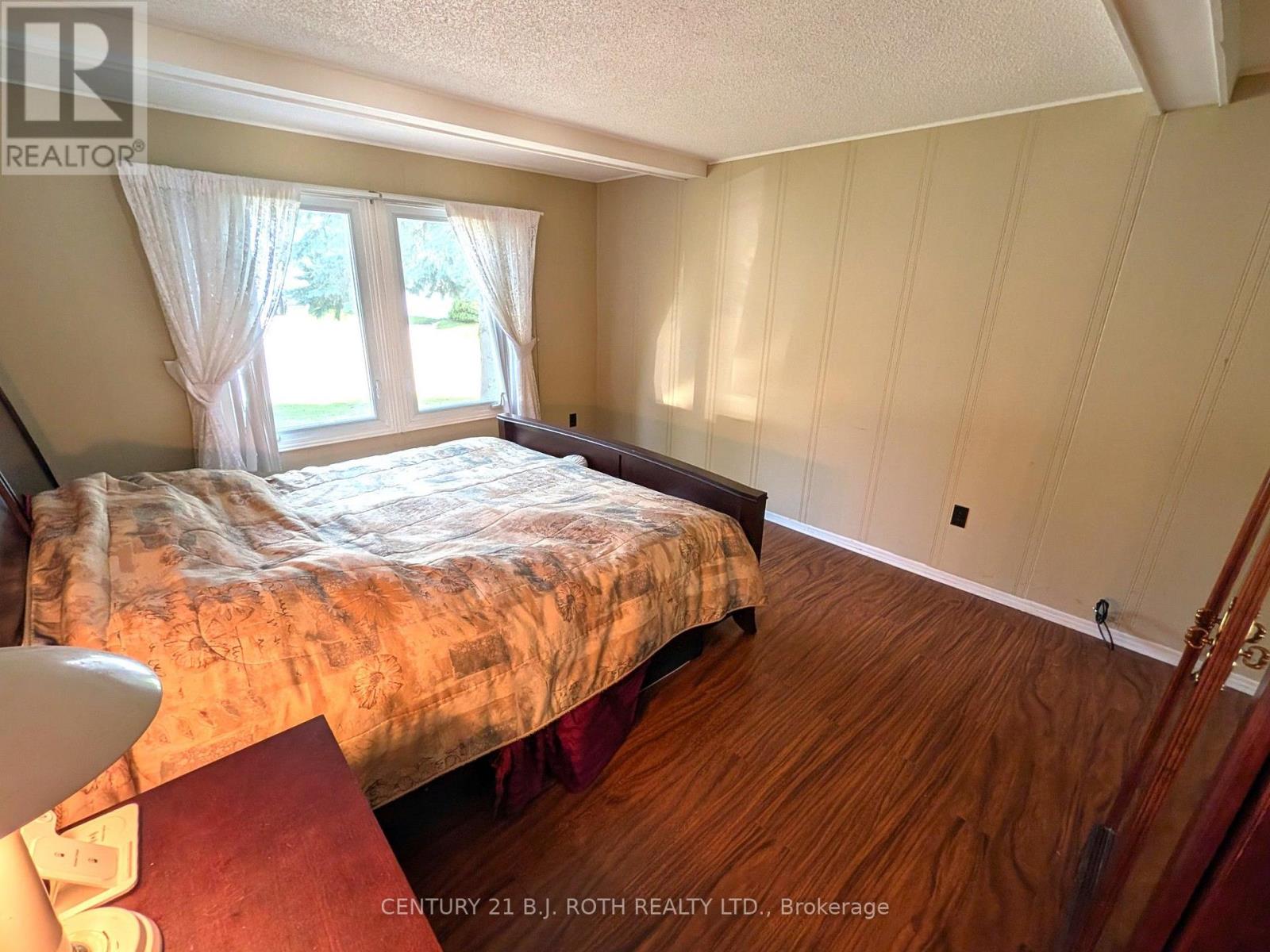 66 LINDEN LANE - Image 20