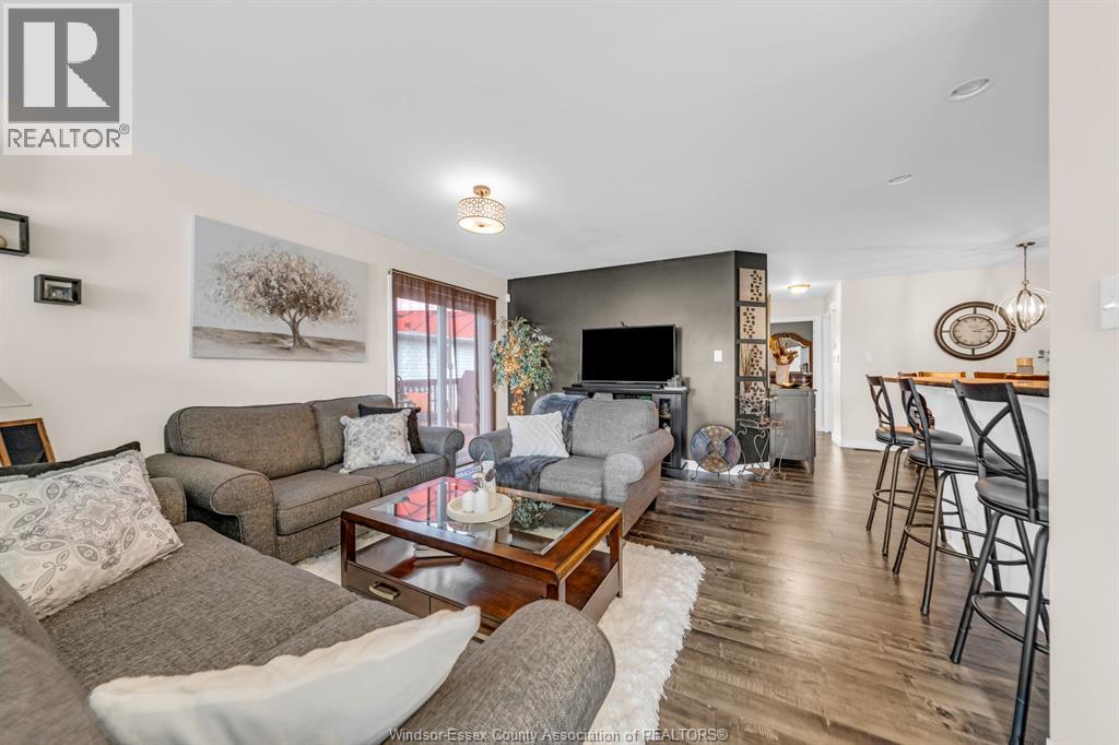 290 JEWEL STREET - 9