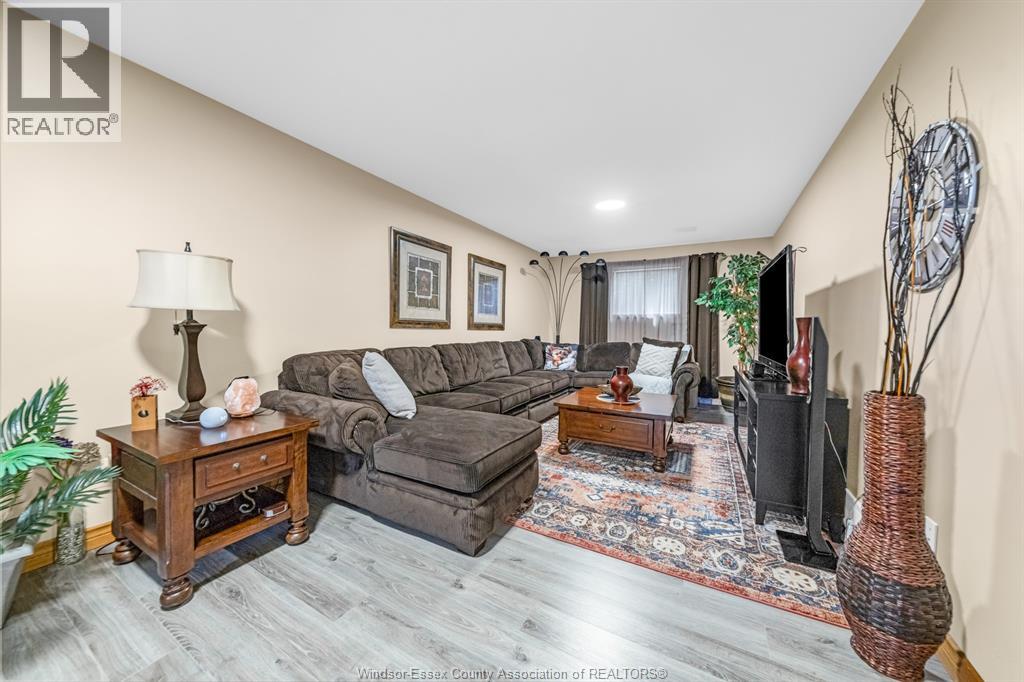 290 JEWEL STREET - 27