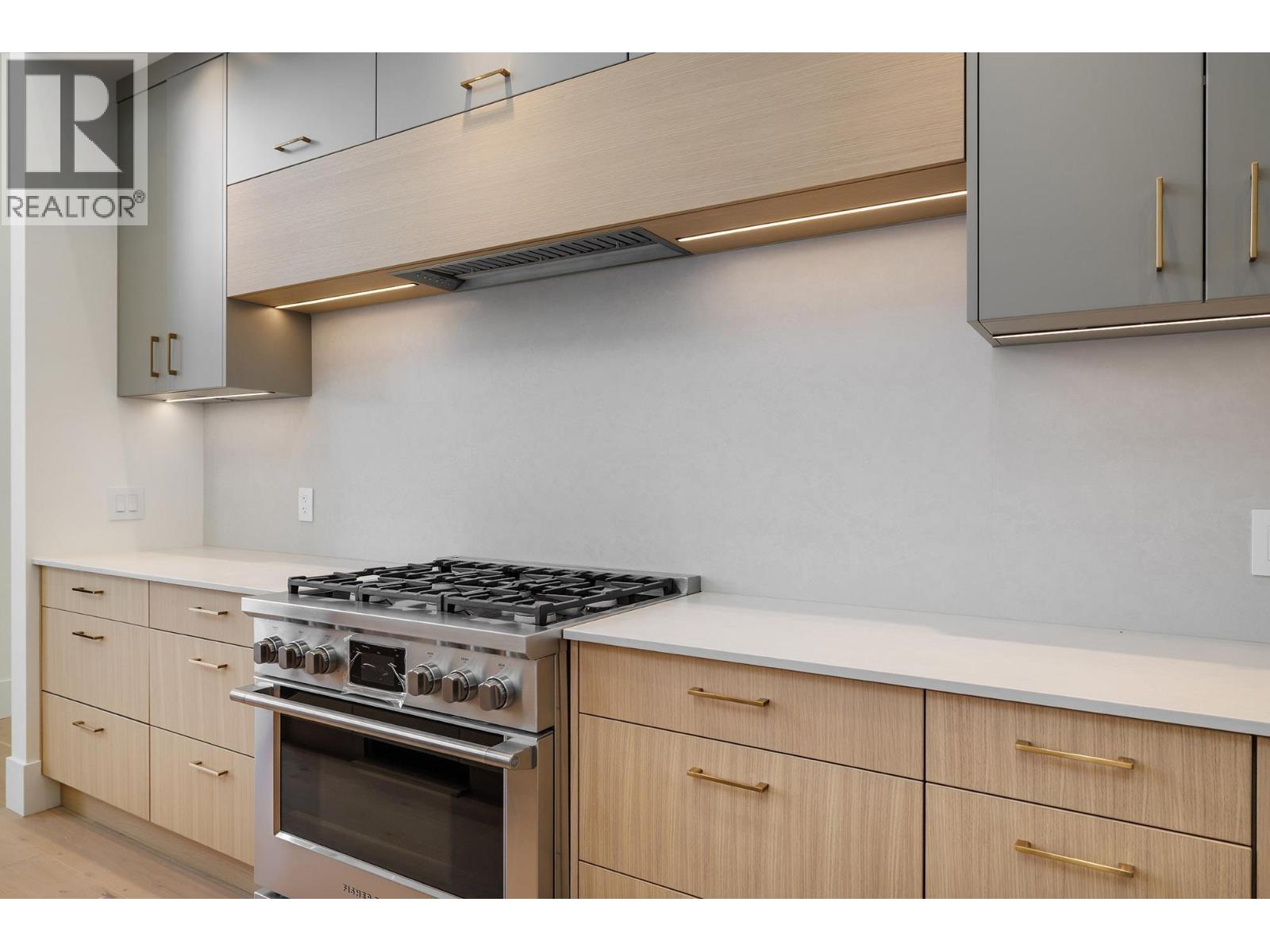  3707 McKinley Beach Drive, Kelowna