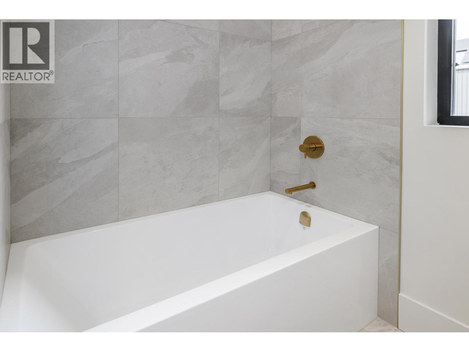  3707 McKinley Beach Drive, Kelowna