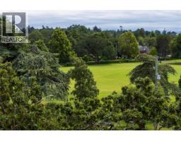 603 1420 Beach Dr, Oak Bay, BC V8S2N8 Photo 14