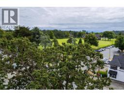 603 1420 Beach Dr, Oak Bay, BC V8S2N8 Photo 12