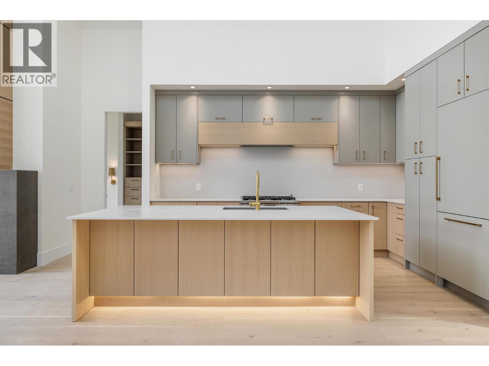  3707 McKinley Beach Drive, Kelowna