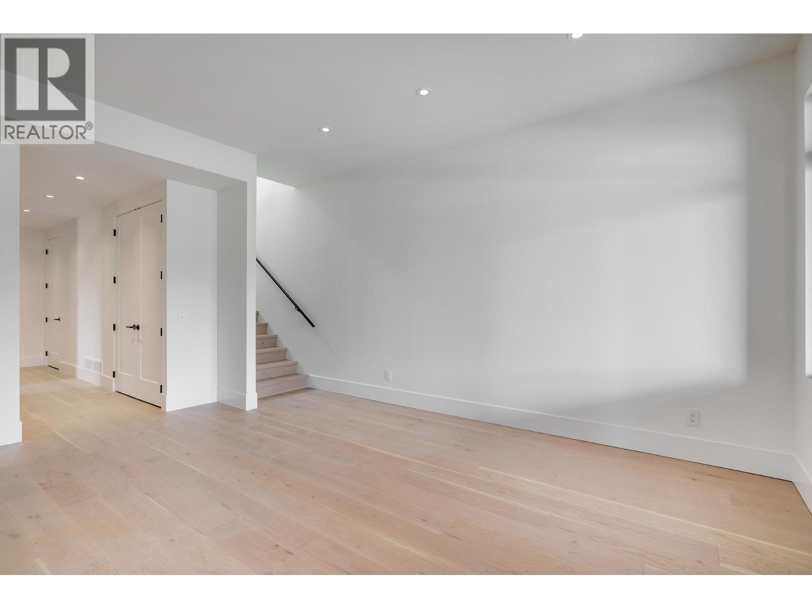  3707 McKinley Beach Drive, Kelowna