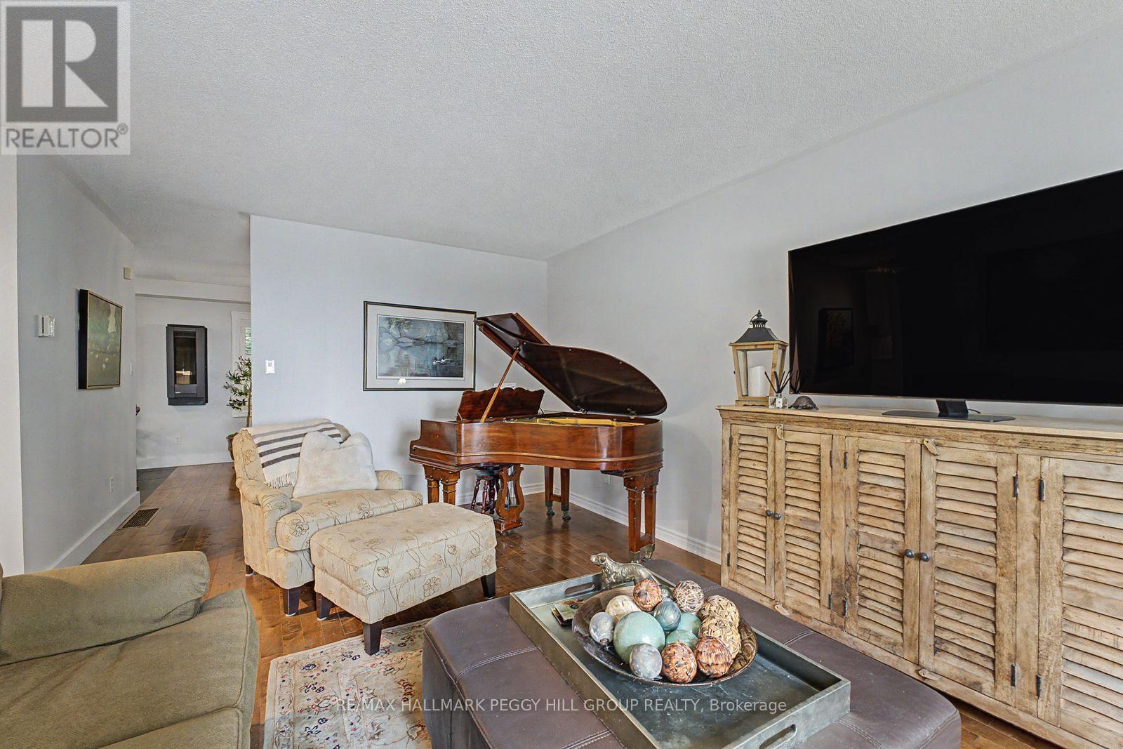 176B COLLIER STREET - Image 6