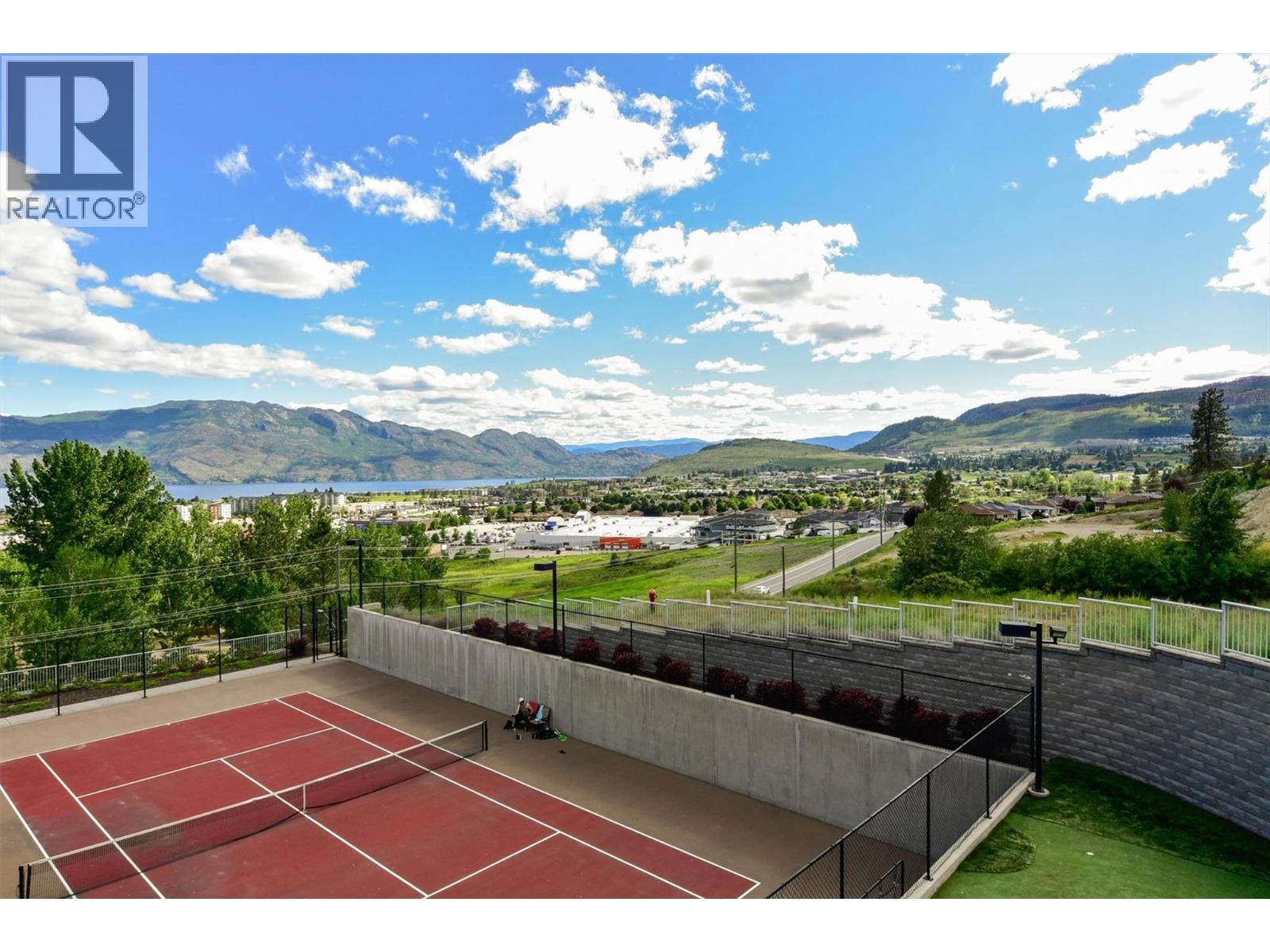 #304 3211 Skyview Lane - 63