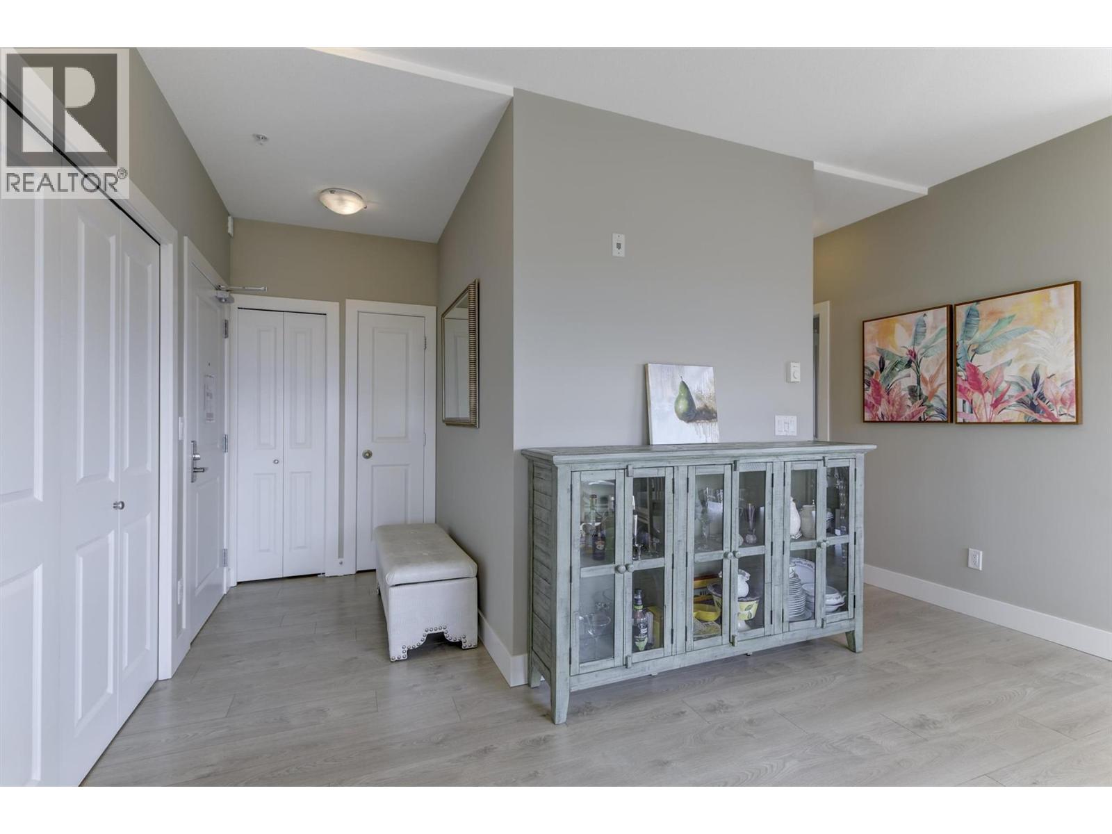 #304 3211 Skyview Lane - 39