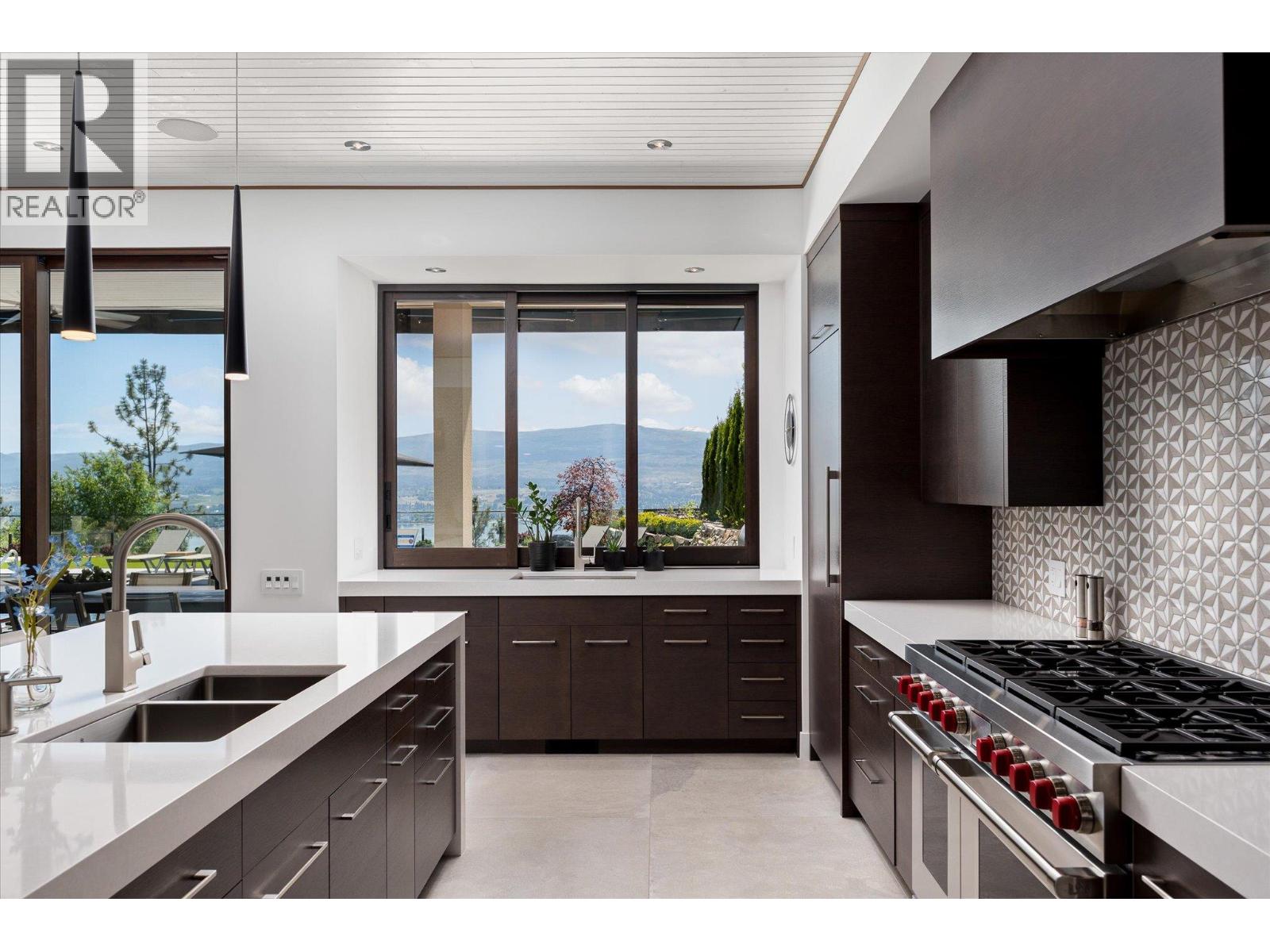 2463 Thacker Drive - 10