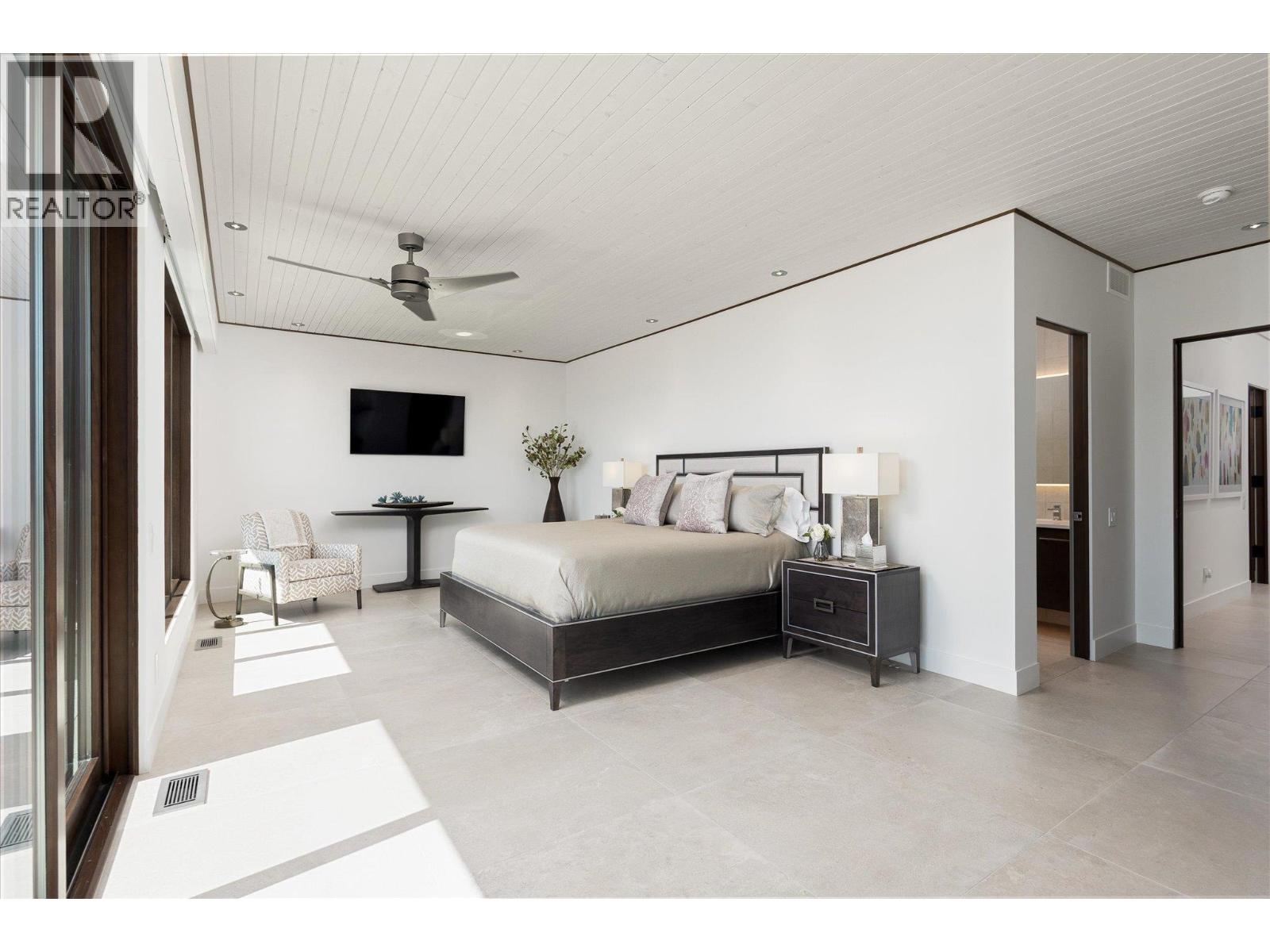 2463 Thacker Drive - 34