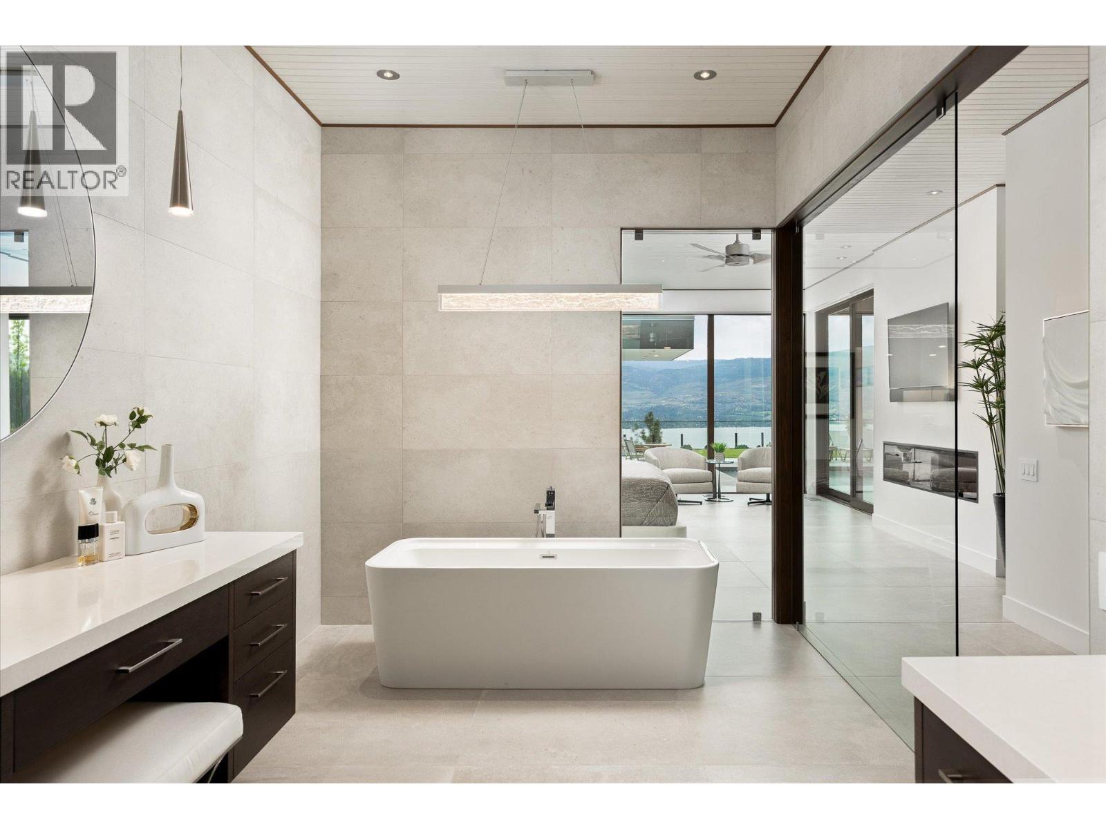 2463 Thacker Drive - 22