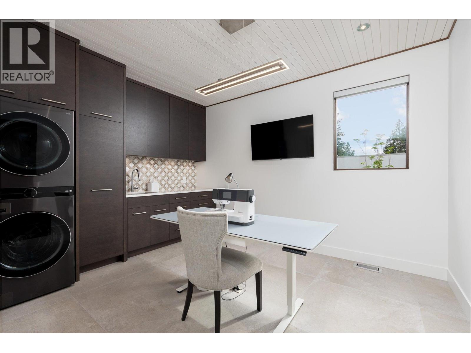 2463 Thacker Drive - 52