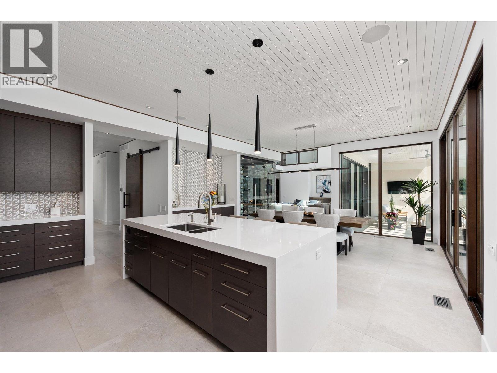 2463 Thacker Drive - 11
