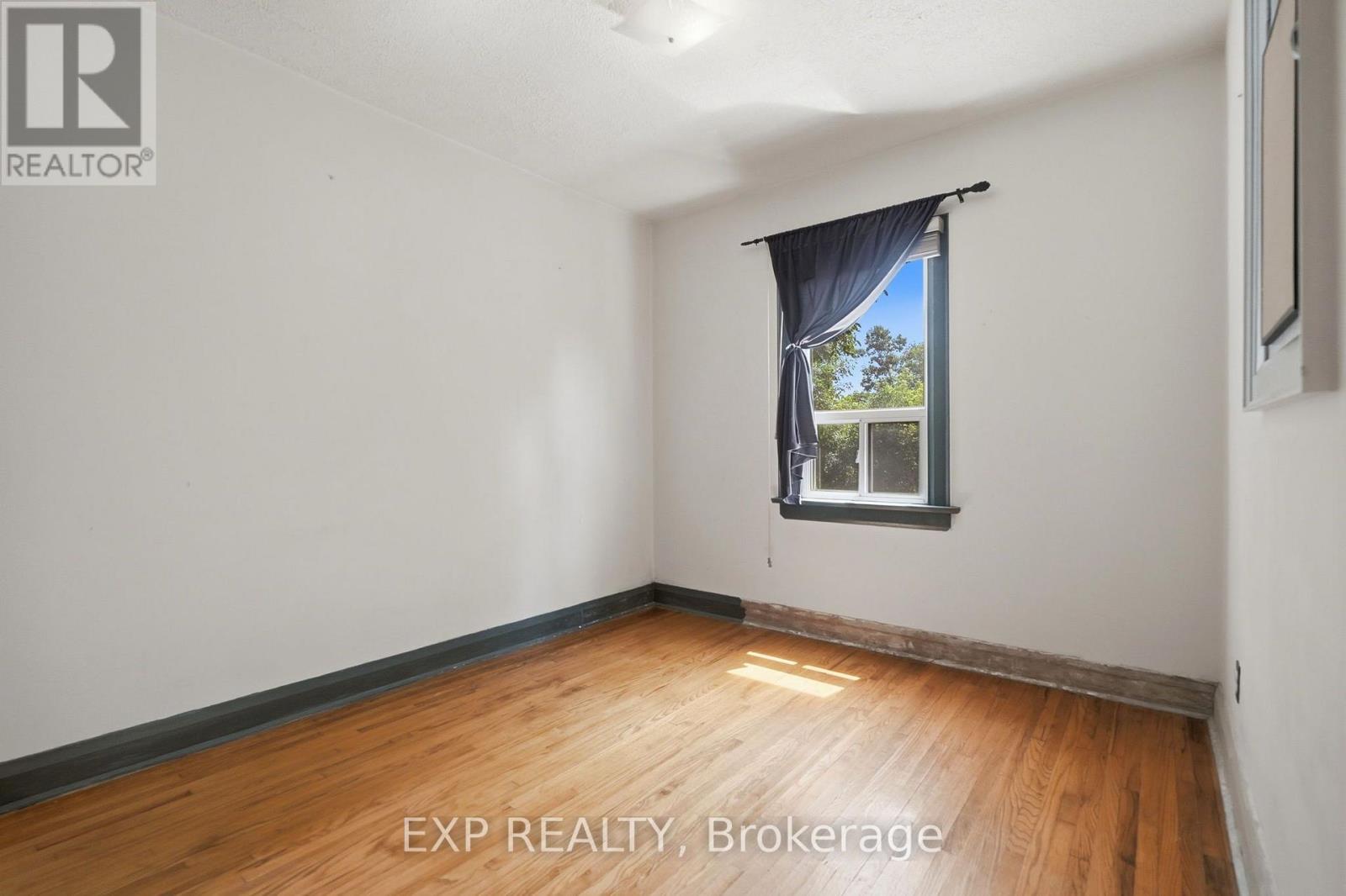 188 TROY STREET - 16