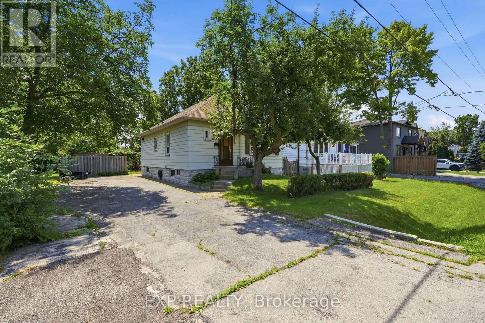 188 TROY STREET - 3