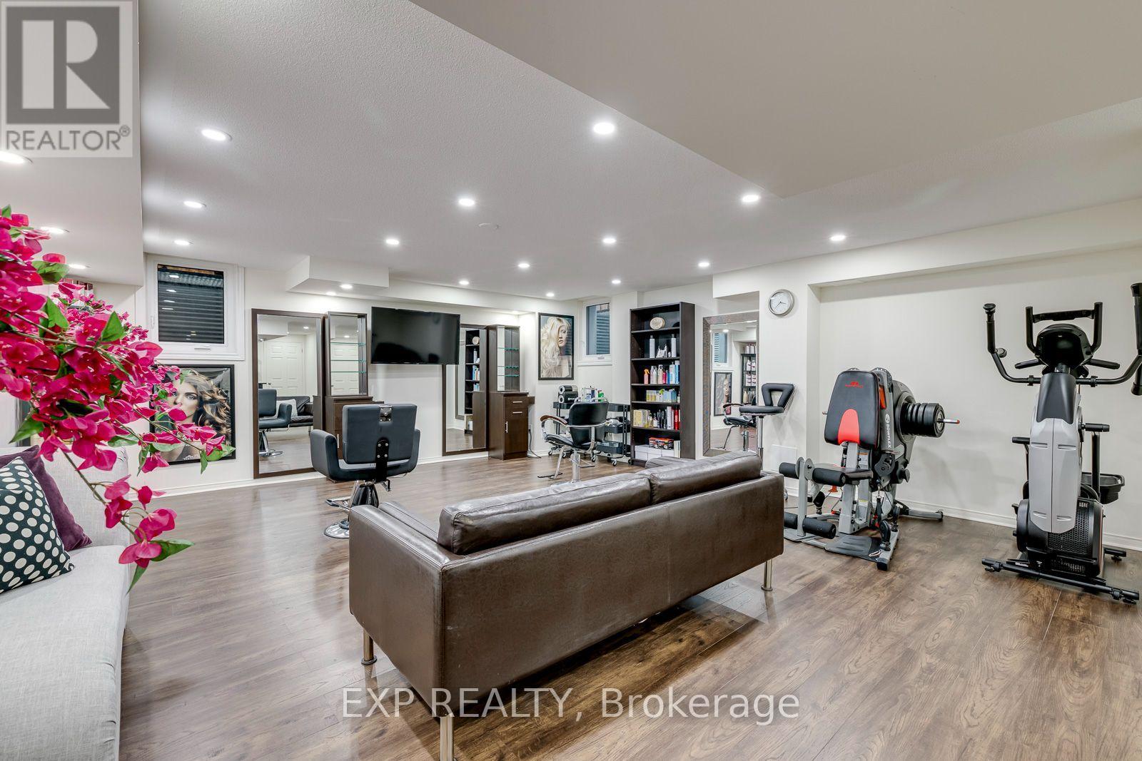 598 BESSBOROUGH DRIVE - 37