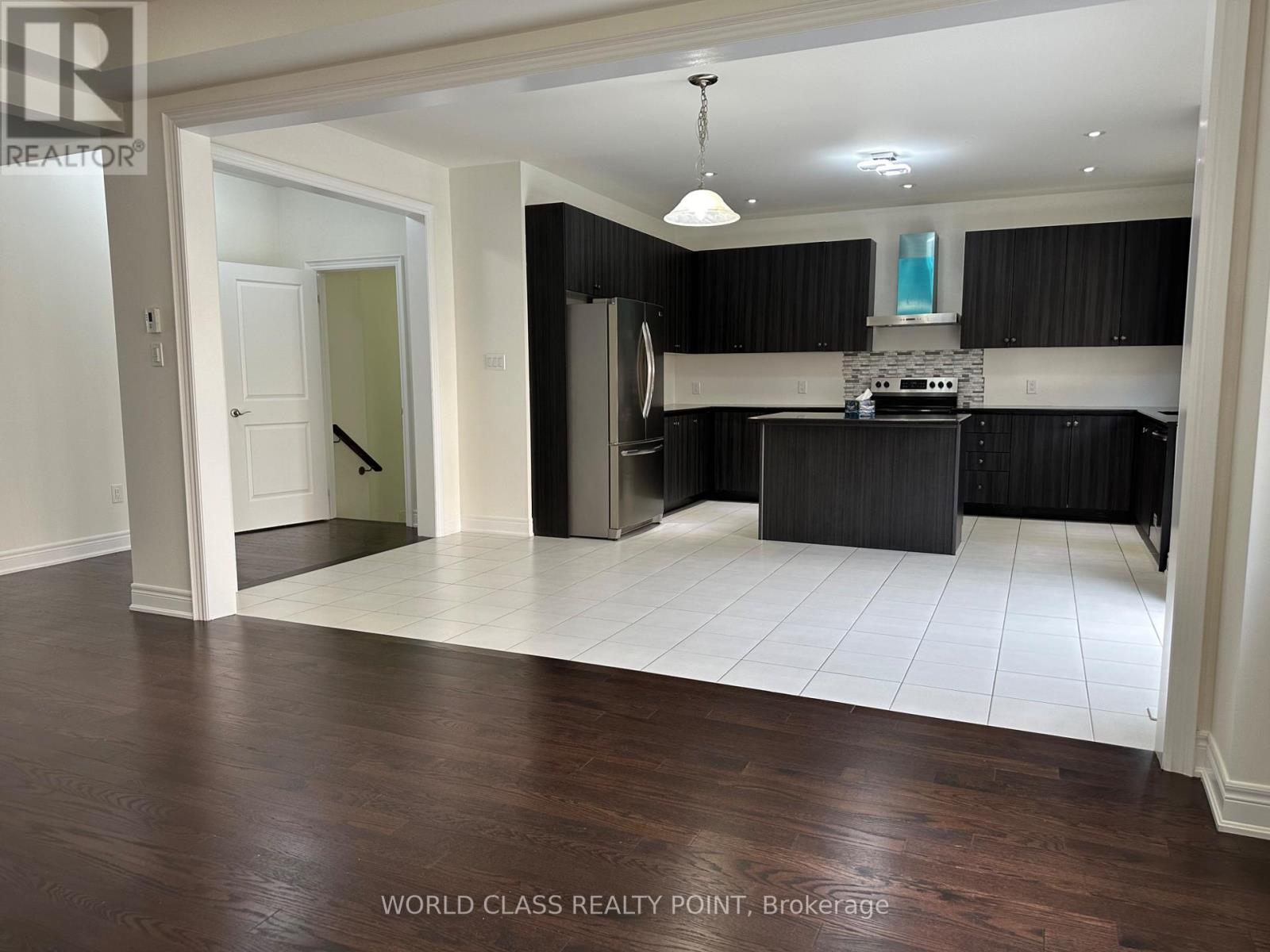 9 LYLE WAY - 4