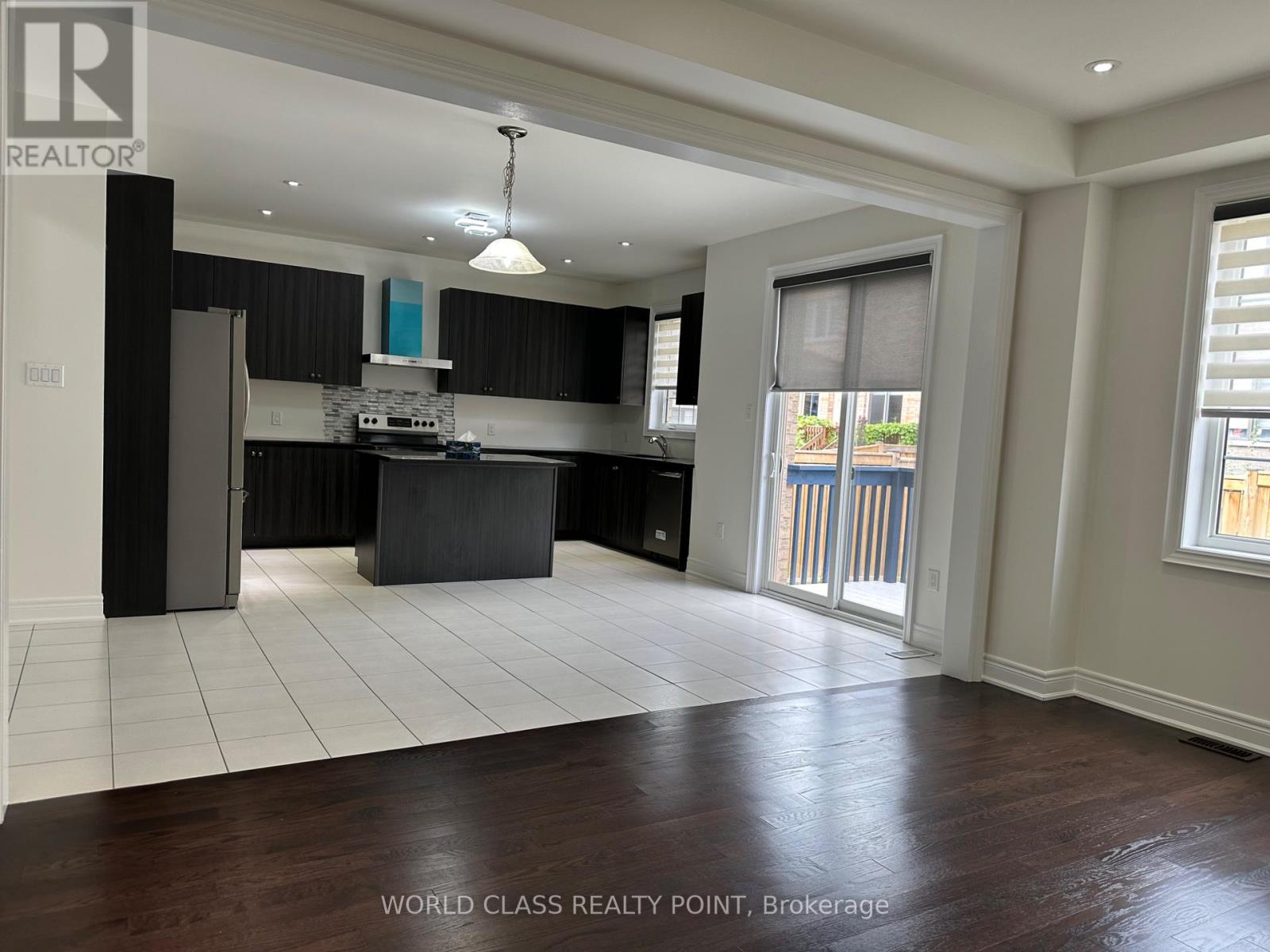 9 LYLE WAY - 5