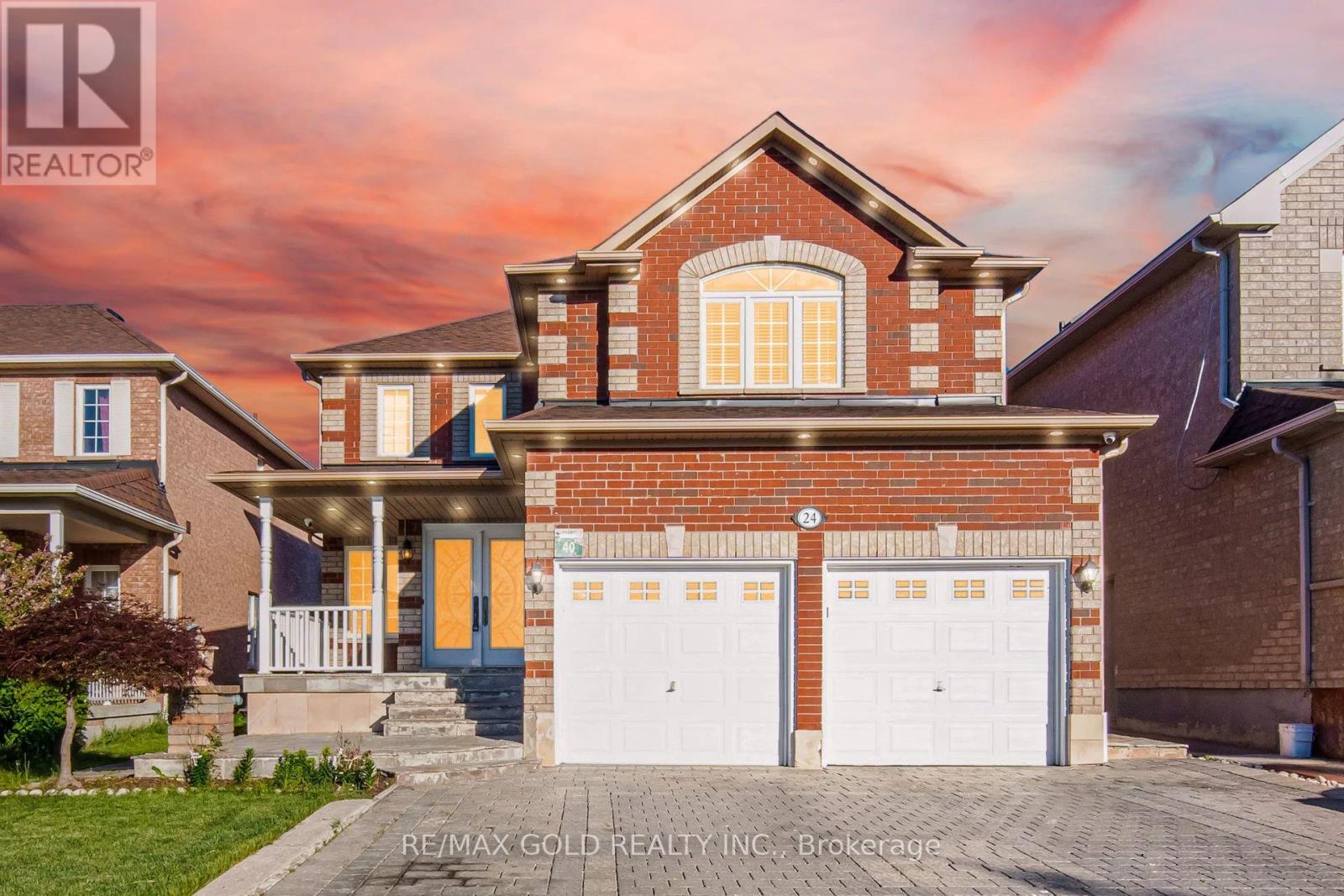 24 WHITEHOUSE CRESCENT - 1
