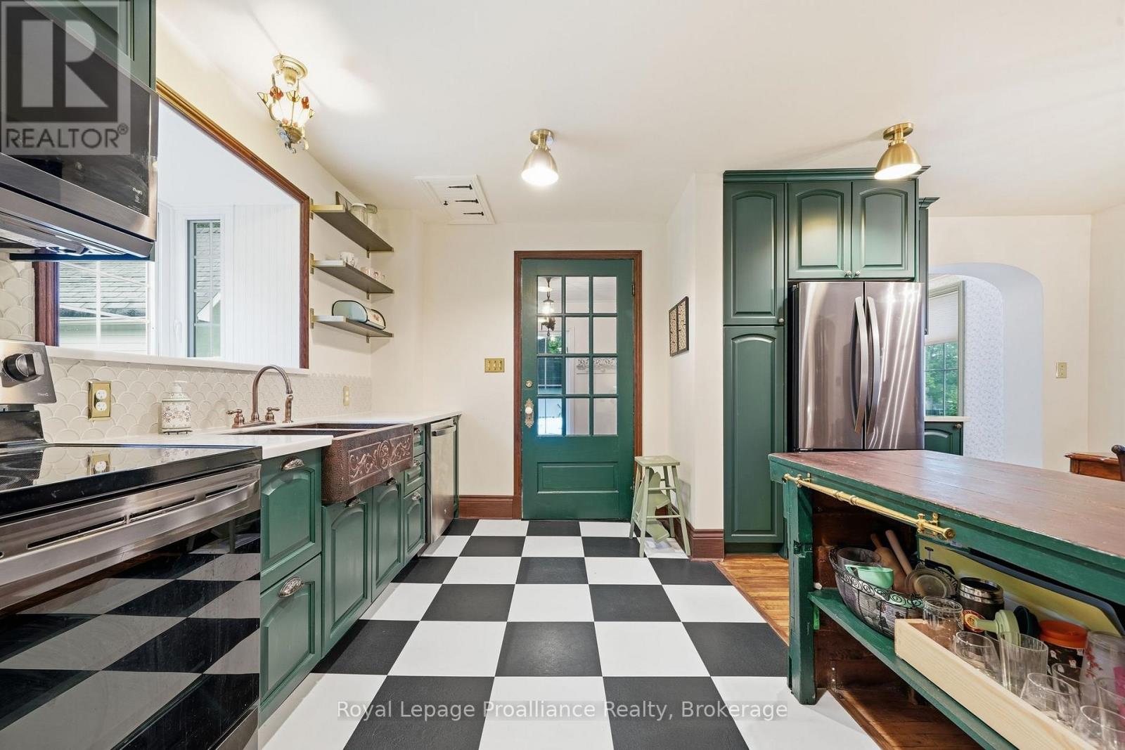 195 MACLELLAN AVENUE - 9