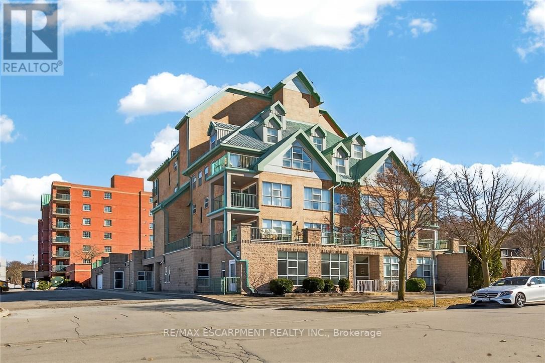 #303 19 LAKE AVENUE S - 3