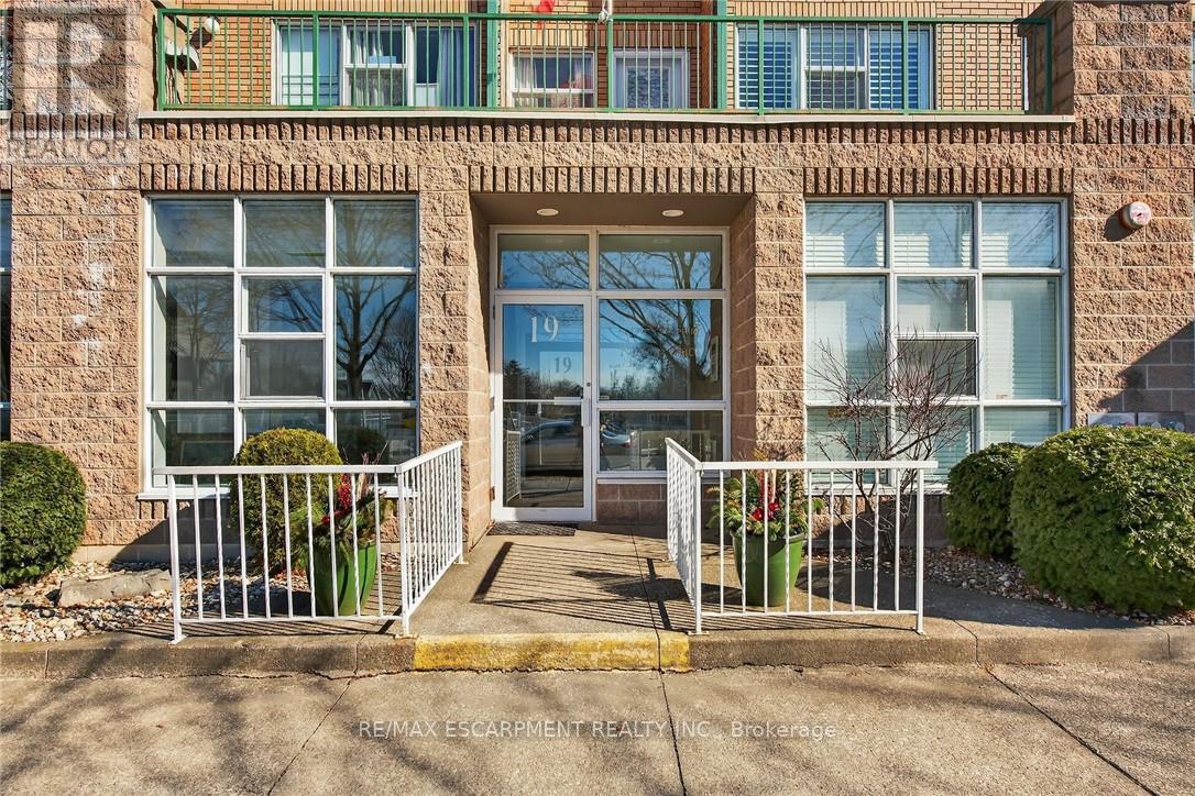 #303 19 LAKE AVENUE S - 4