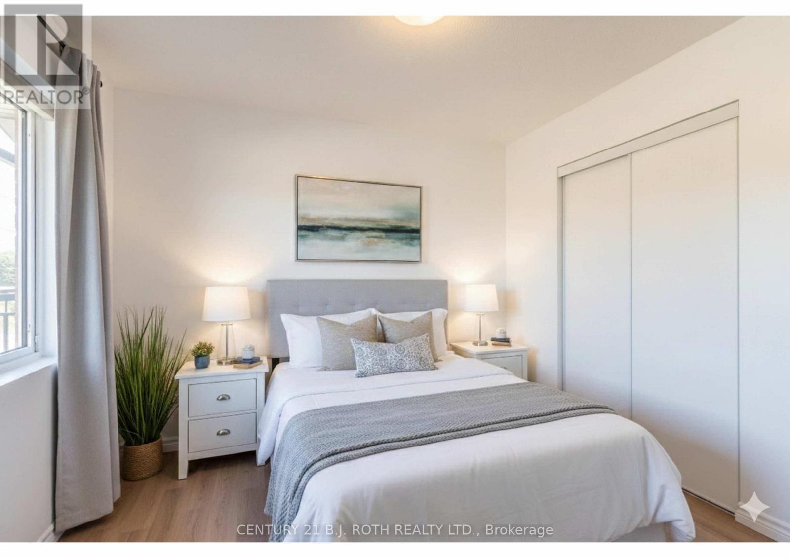 #403 67 KINGSBURY SQUARE - 16