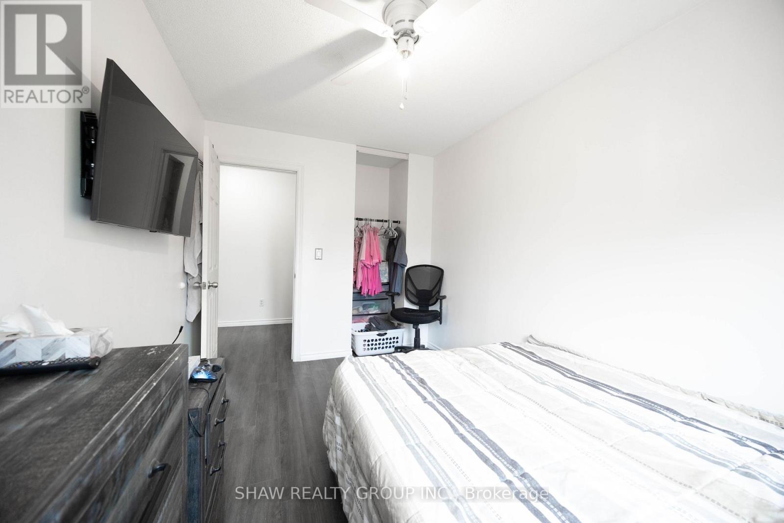 10 EVERGREEN COURT - 22