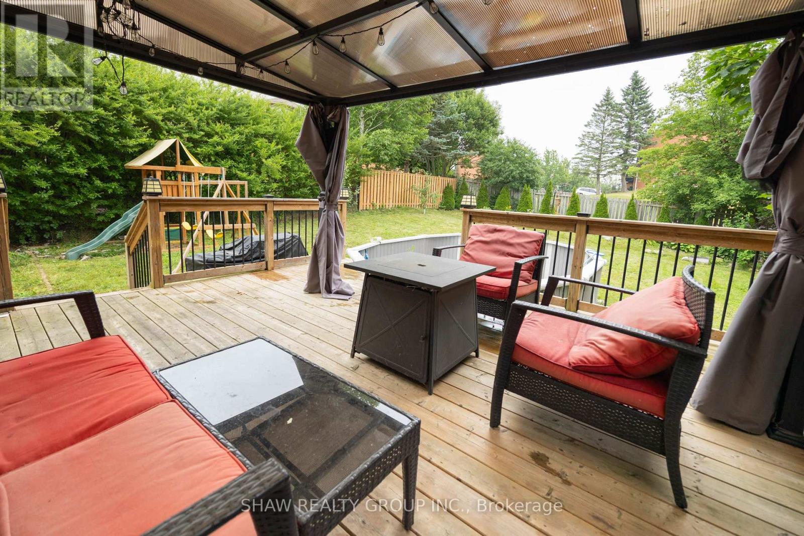 10 EVERGREEN COURT - 23