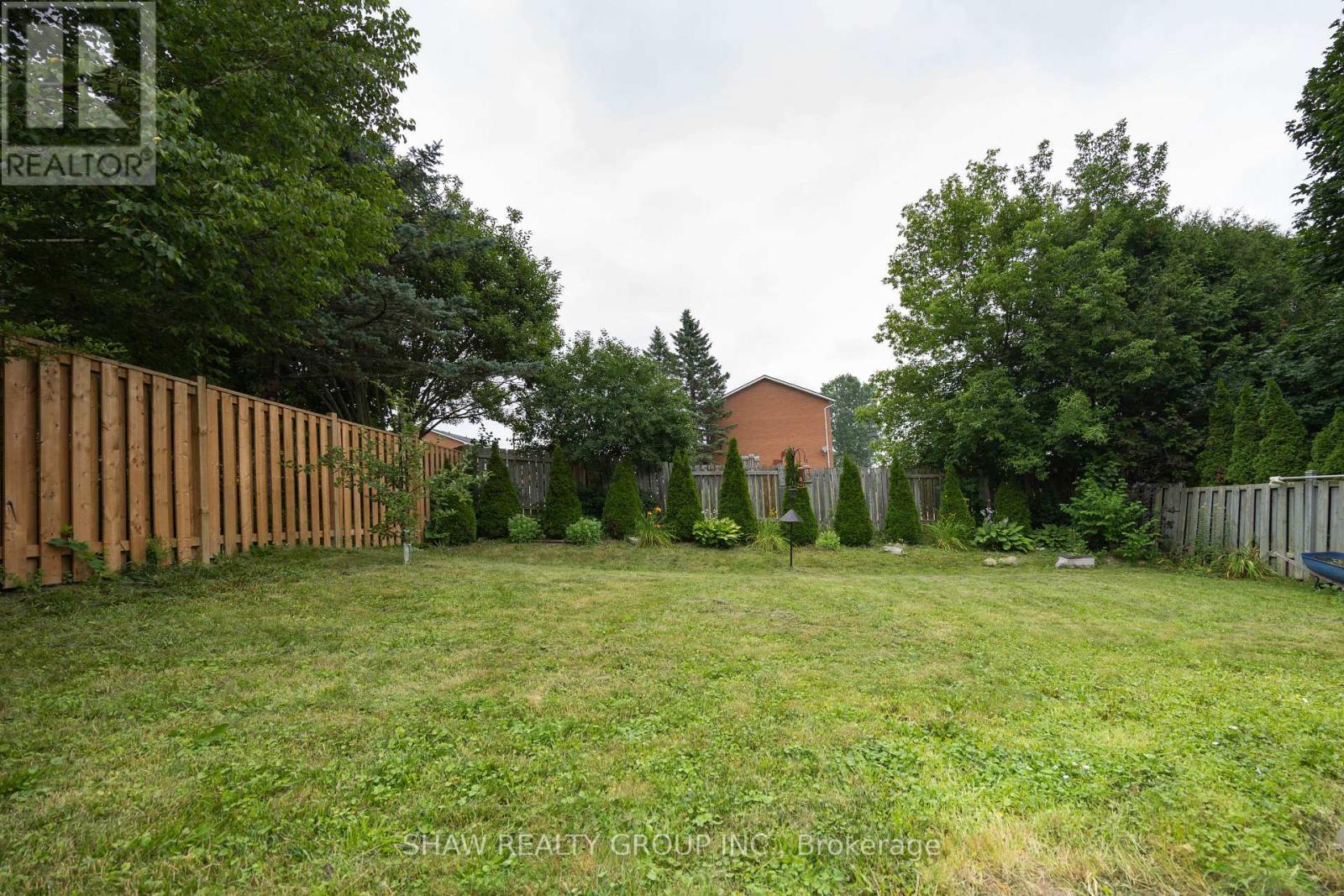 10 EVERGREEN COURT - 25