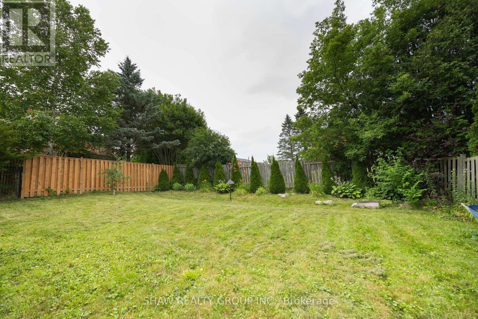 10 EVERGREEN COURT - 27