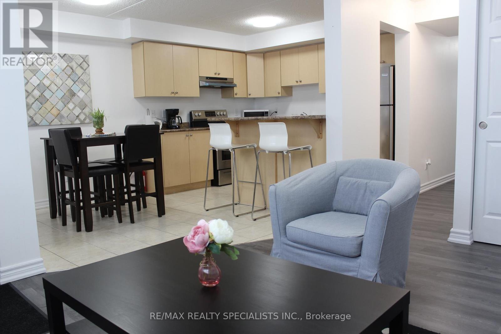 25 - 12 HOLDBORN DRIVE — photo 2