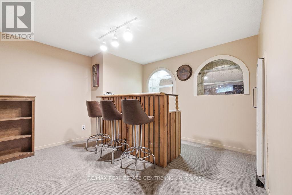 633 BIRCH STREET - 32