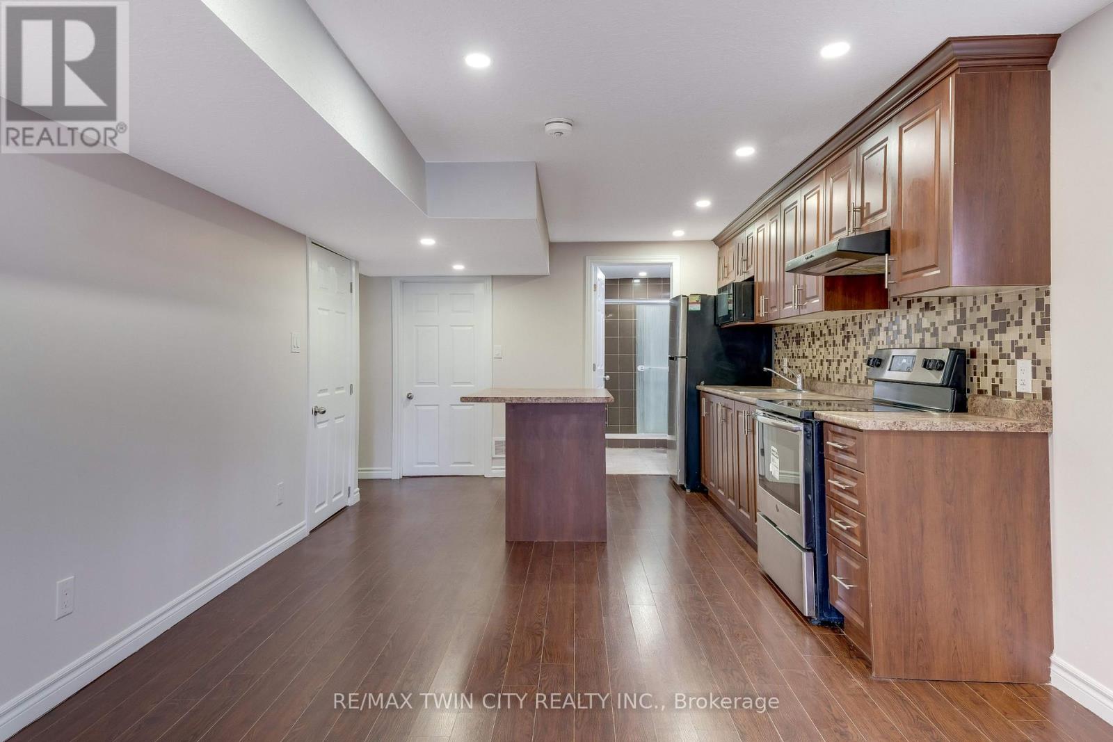 1263 COUNTRYSTONE DRIVE - 34