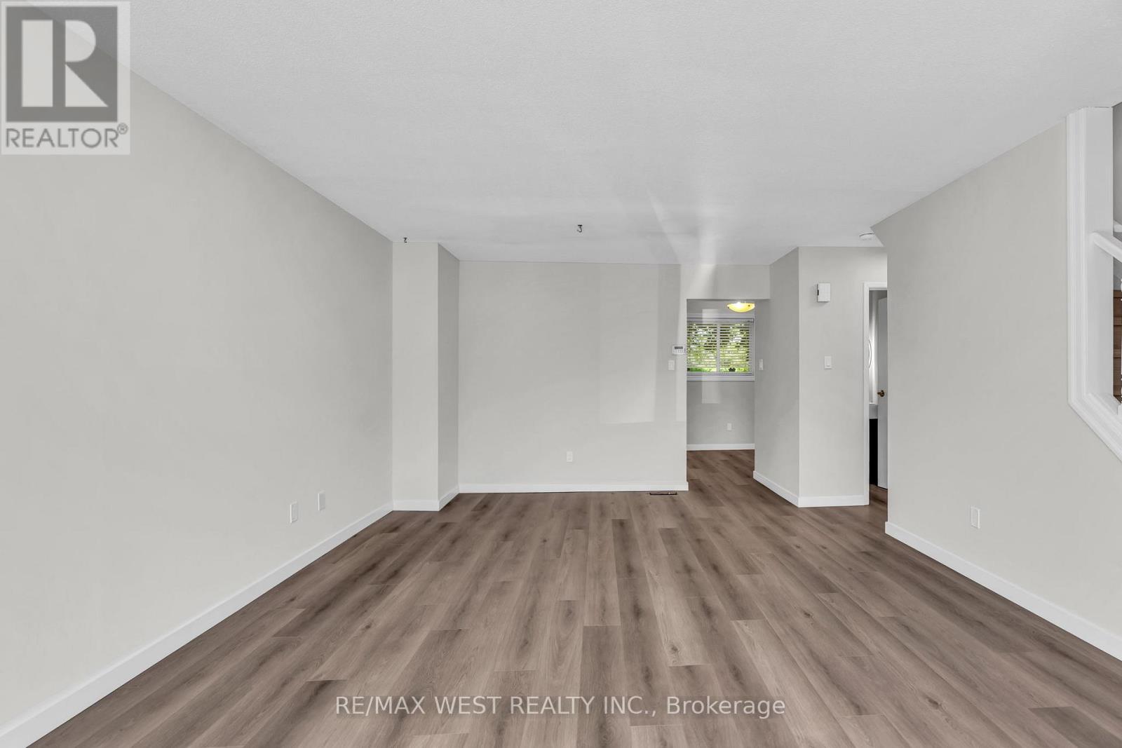 #69 1095 JALNA BOULEVARD - 8
