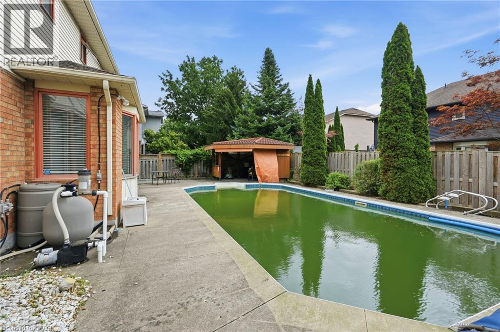 55 WOODSIDE Square - 50