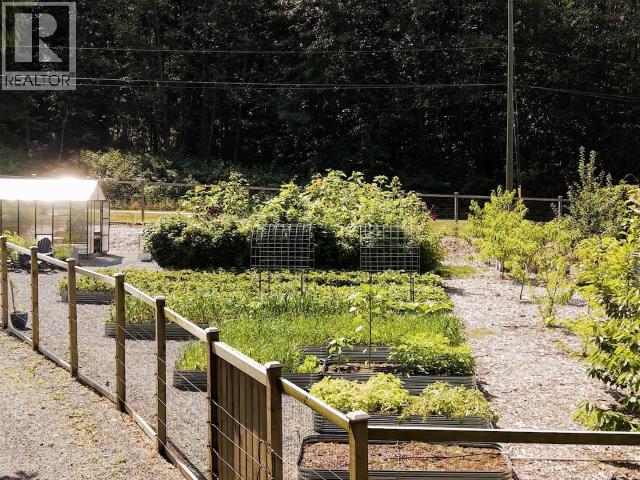 2158 ROBERTS ROAD, Powell River