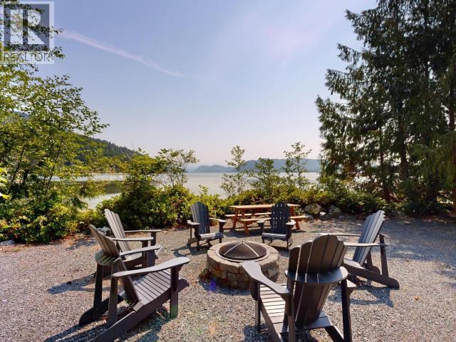 2158 ROBERTS ROAD, Powell River