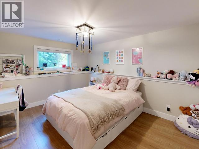 2158 ROBERTS ROAD, Powell River